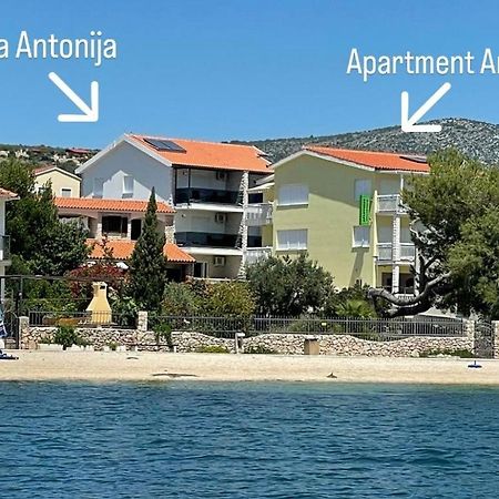 Apartment Antonija Rogoznica  Buitenkant foto